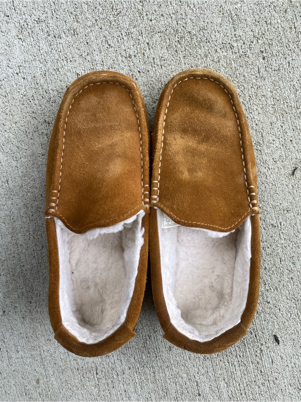 Koolaburra Men's Tan Suede Moccasin Slippers